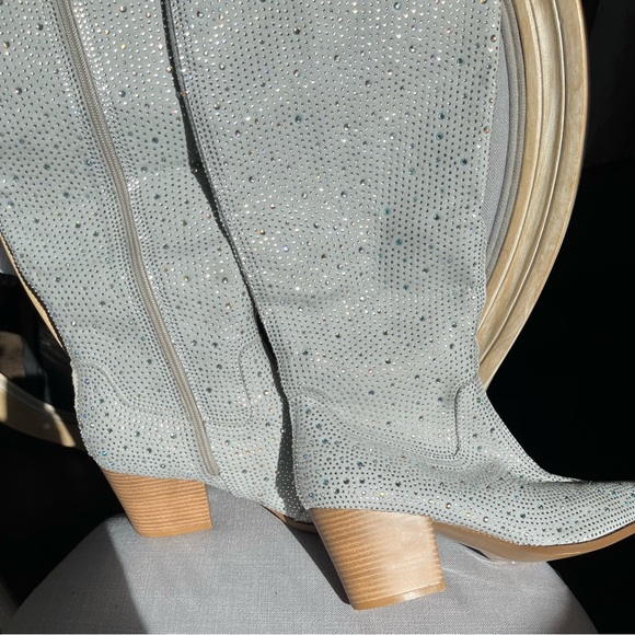 New!!! Elegant Rhinestone-Studded Women's Boots sz 11 nwot - Picture 2 of 3